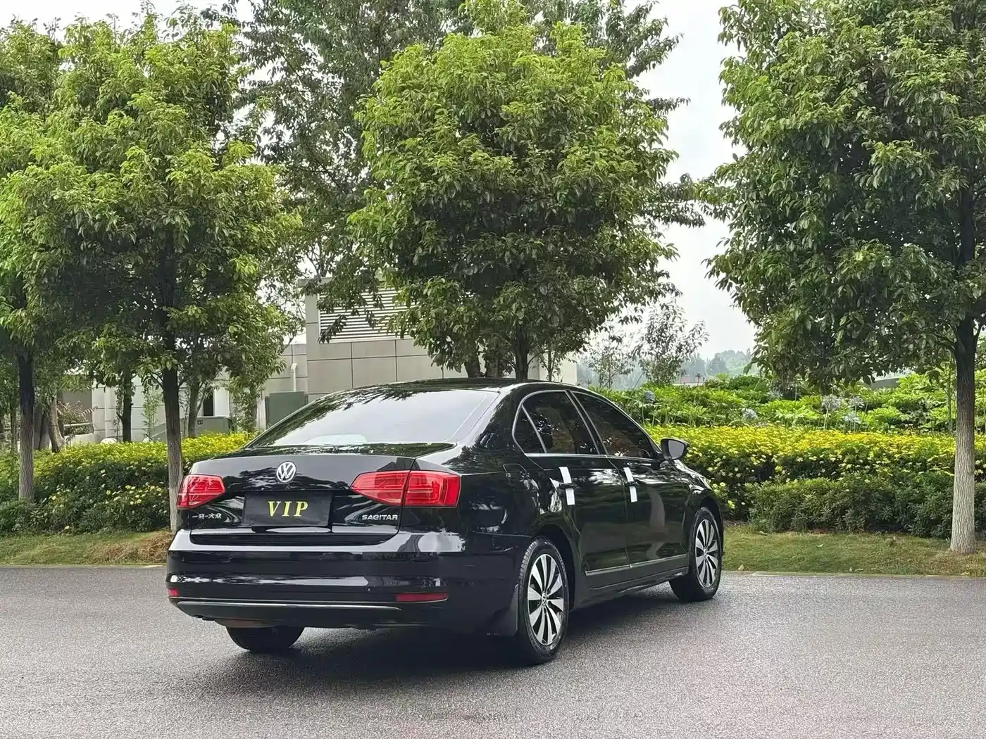 Volkswagen Sagitar 2018 1.6L Automatic Comfort фото 10