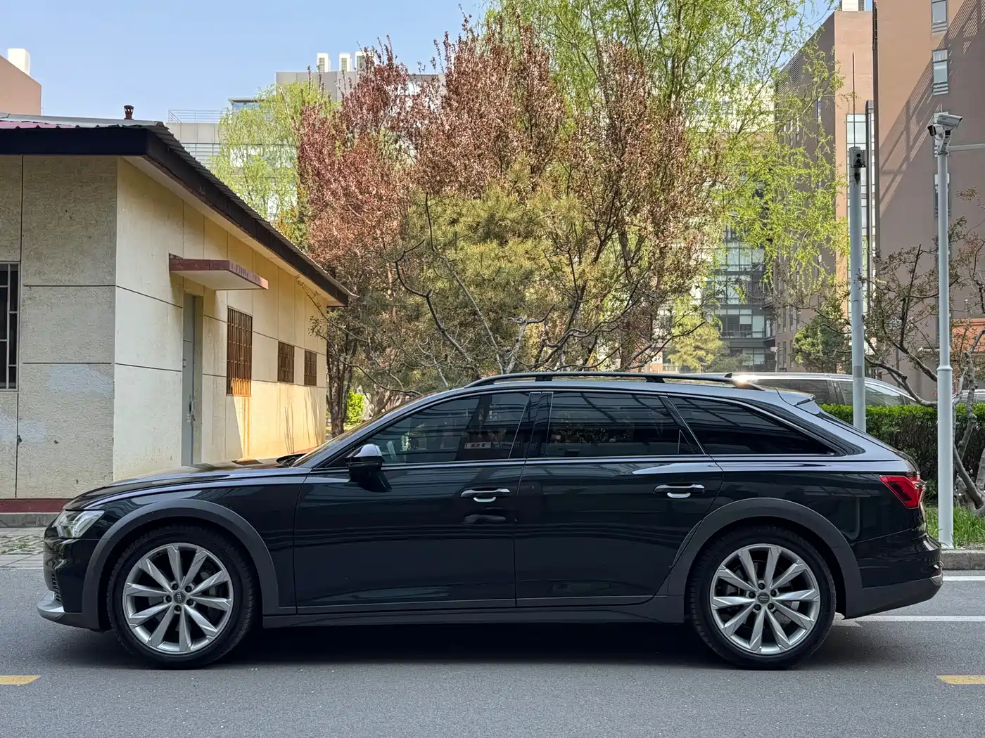 Audi A6 (Import) 2020 allroad quattro Explorer 55 TFSI Premium Off-Road фото 4