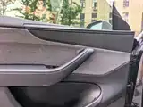 Photo 8 - Tesla Model Y