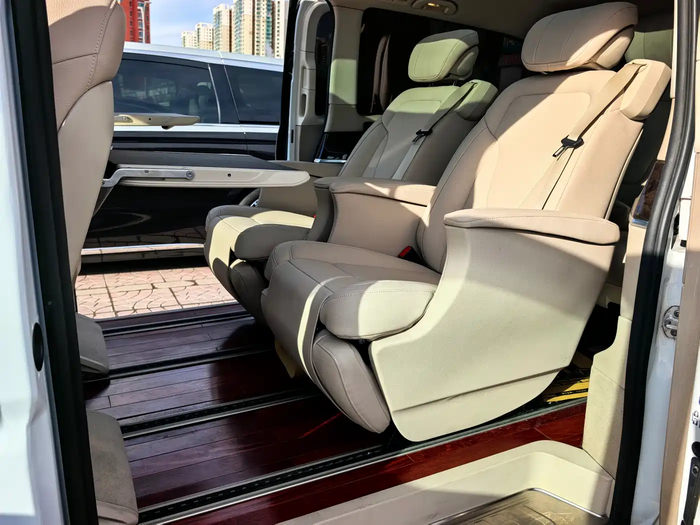 Mercedes-Benz V-Class 2016 V 260 L Premium Long фото 7