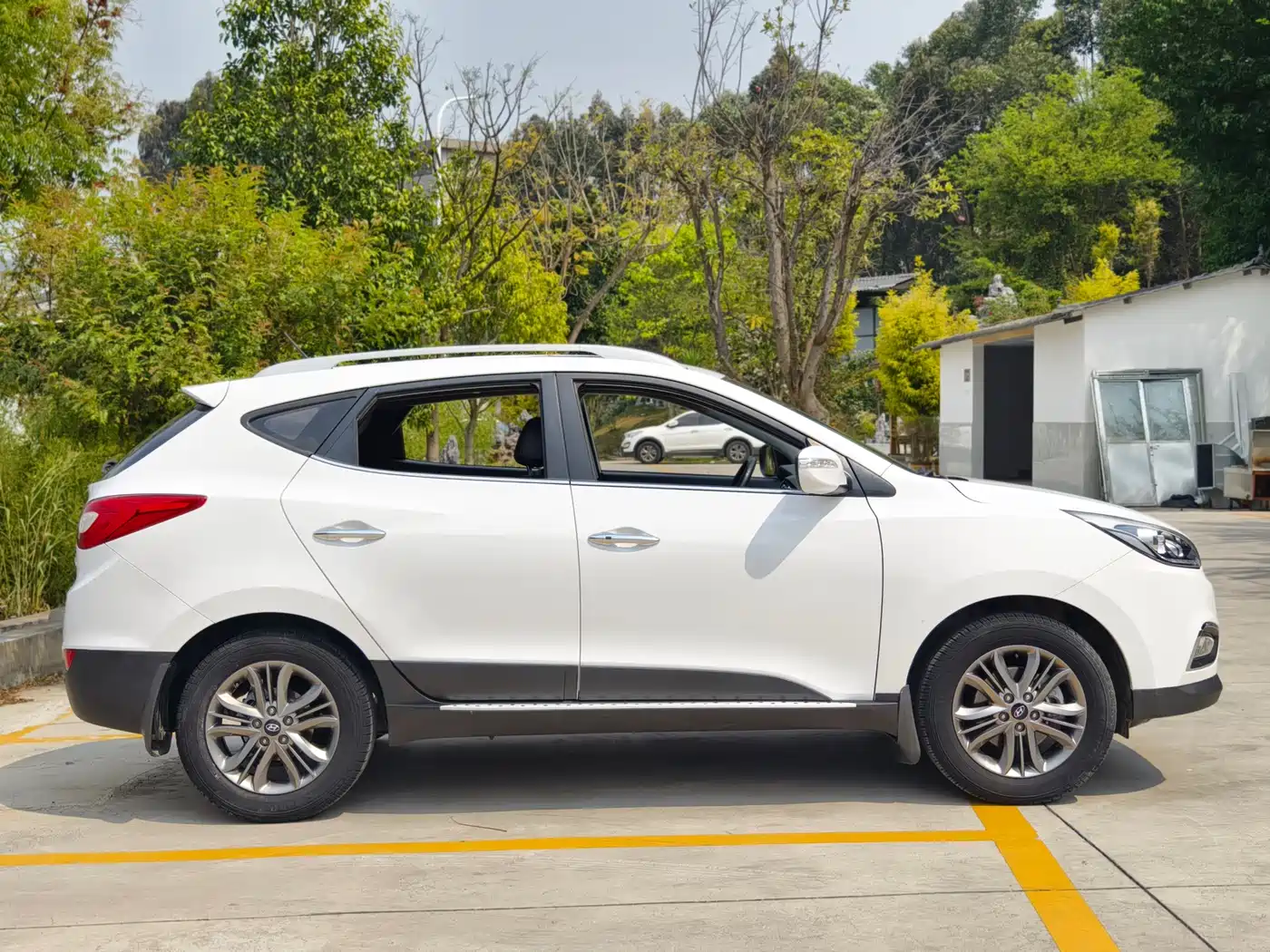 Hyundai Beijing Hyundai ix35 2015 2.0L Automatic 2WD Smart Type China IV фото 4