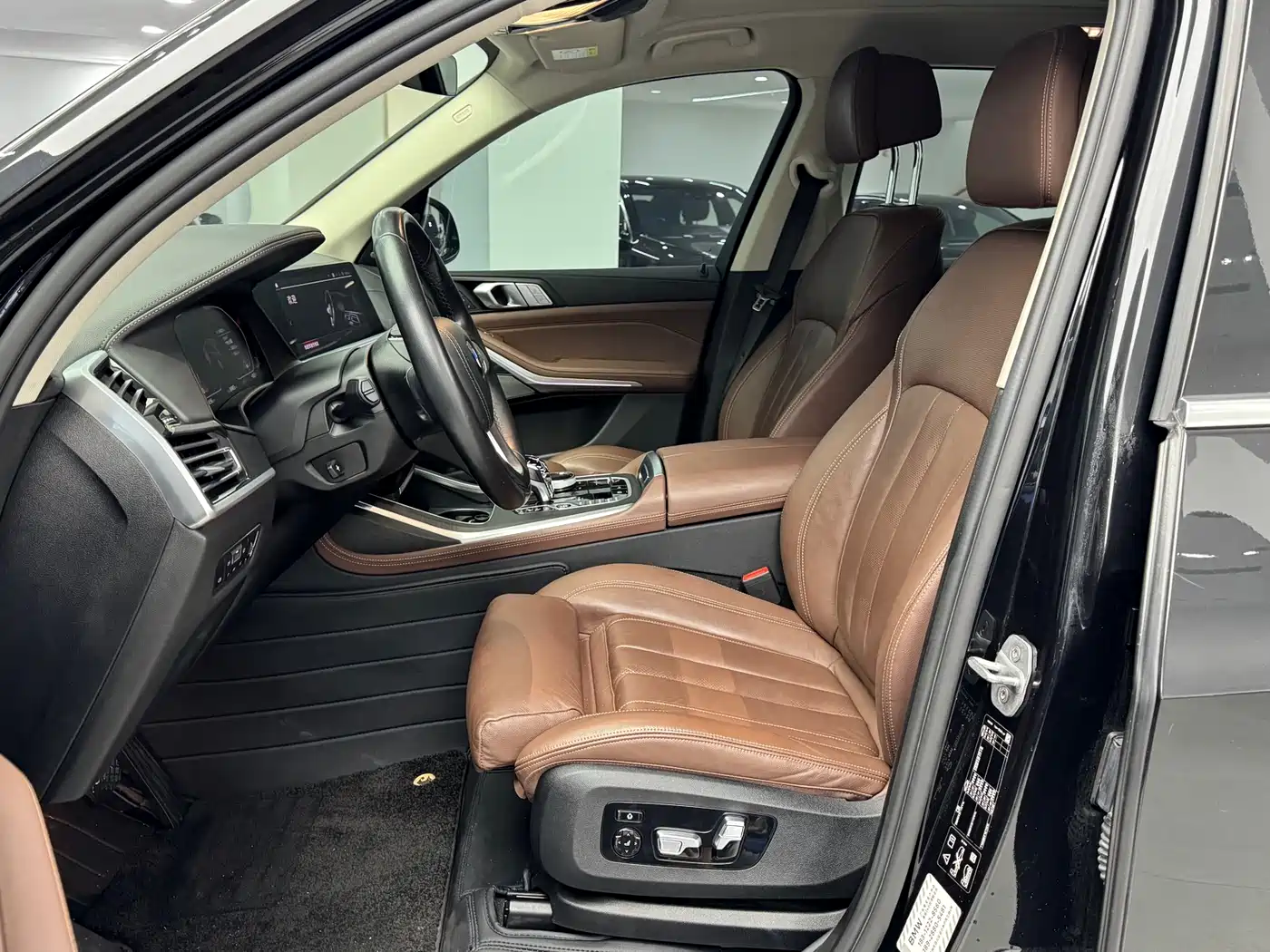 BMW X7 2020 xDrive40i Leading Luxury Package фото 4