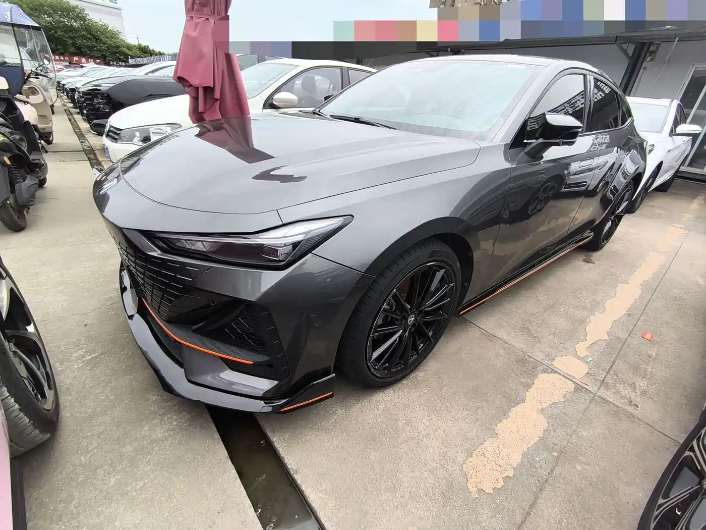 CHANGAN UNI-V