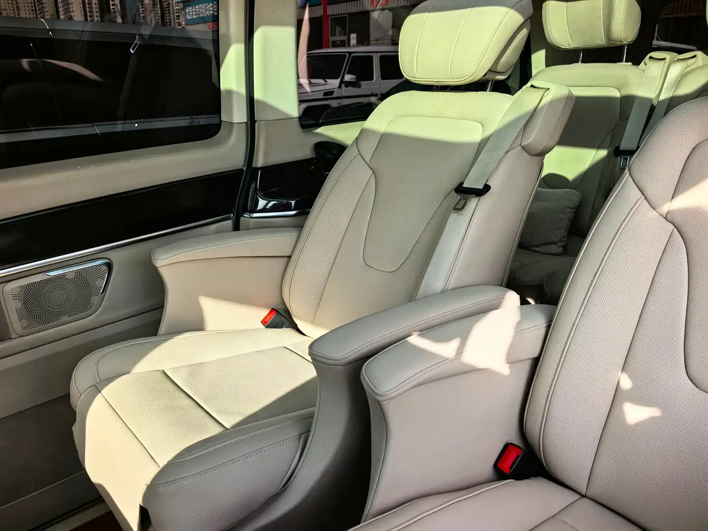 Mercedes-Benz V-Class 2016 V 260 L Premium Long фото 17