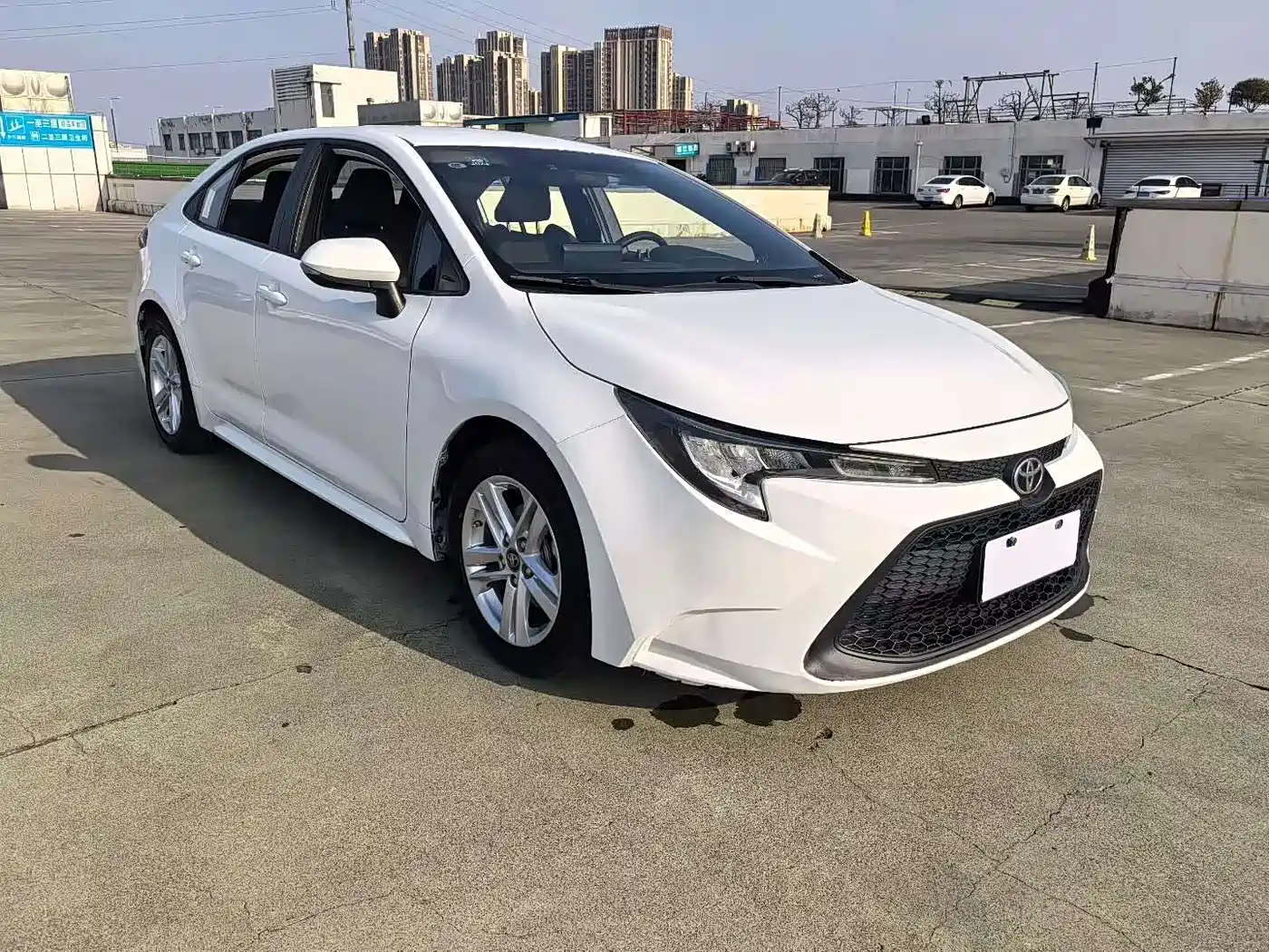 Toyota Levin 2022 TNGA 1.5L CVT Progressive Edition фото 2