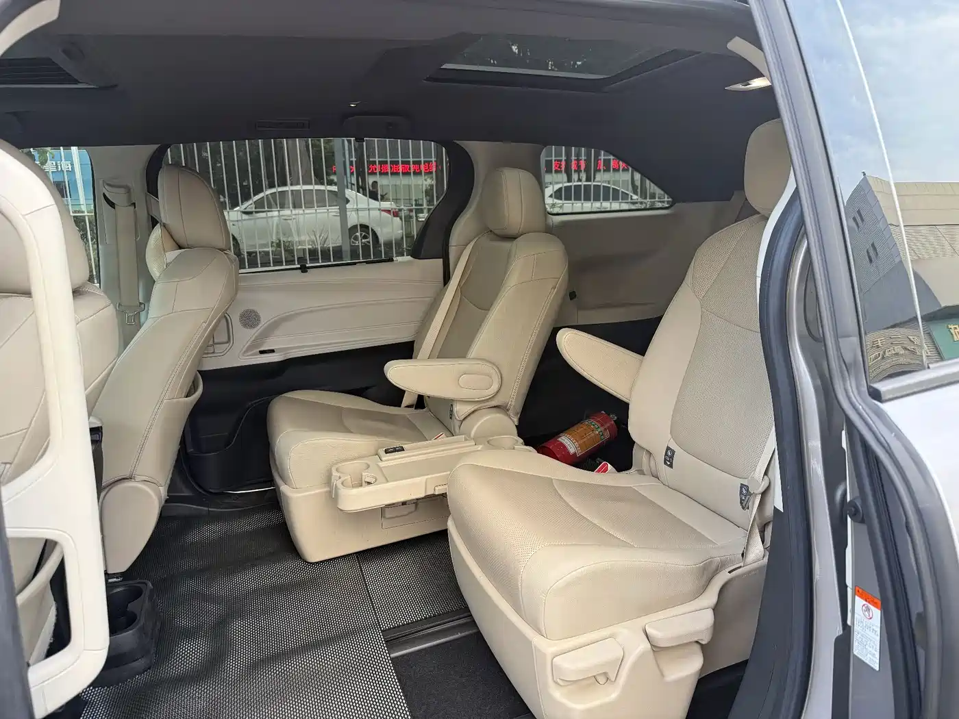 Toyota Granvia 2023 2023 2.5L Hybrid Prestige PLUS Edition
