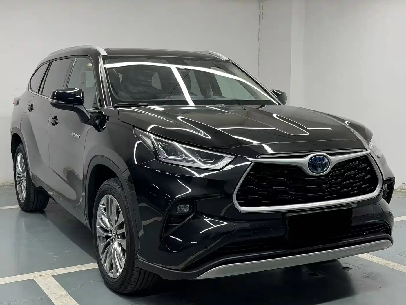 Toyota Highlander 2024 2.5L Smart Hybrid 4WD Premium 7-seater