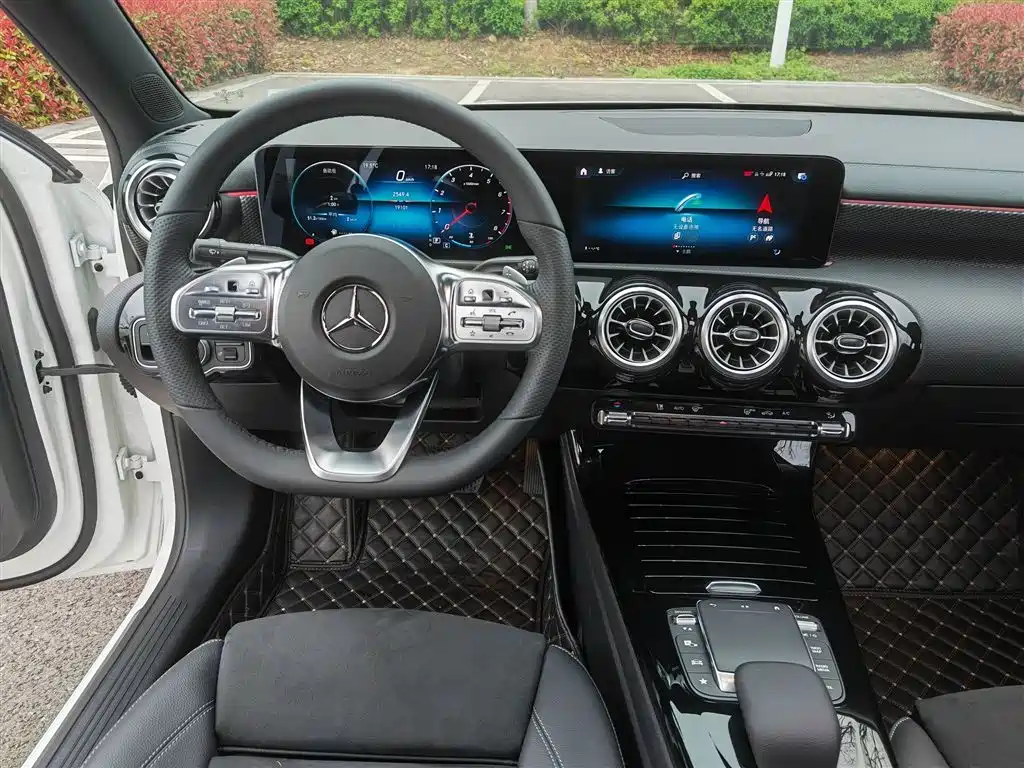 Mercedes-Benz A-Class 2022 Facelift II A 200 L Sport Sedan Fashion фото 21