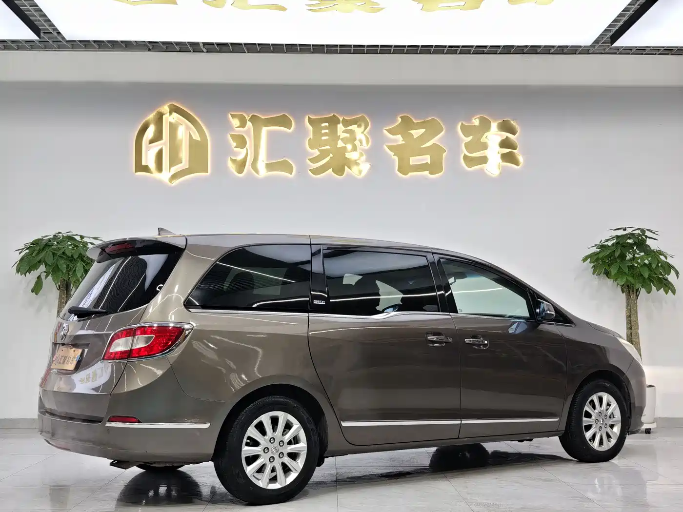 Buick GL8 2014 3.0L XT Luxury Business Flagship фото 6