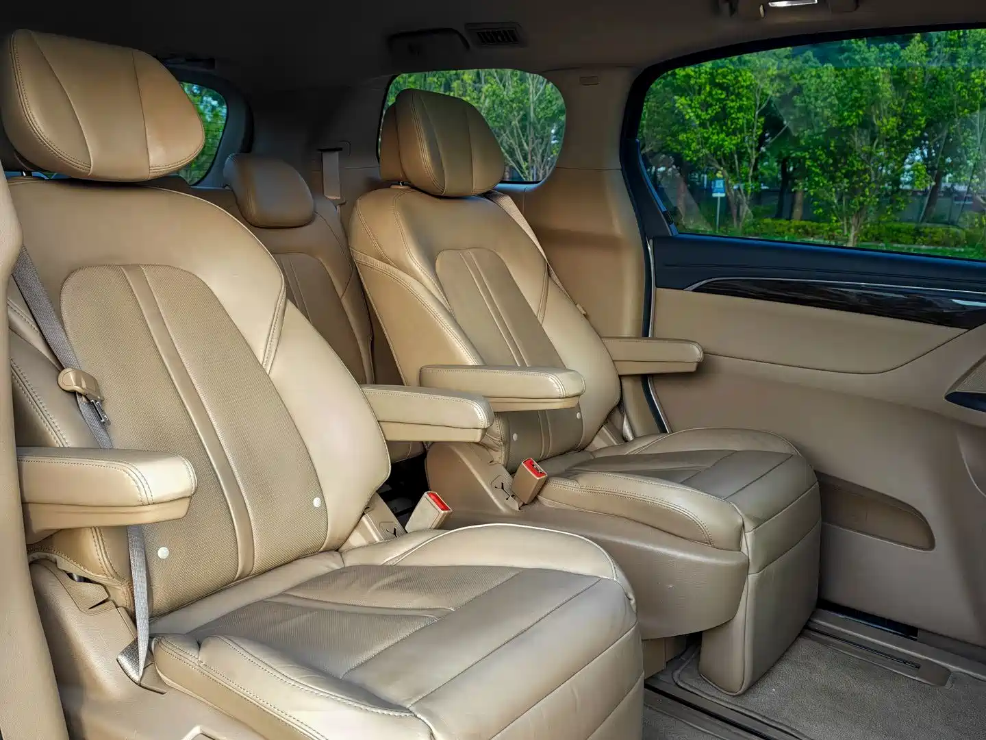 Фото 9 - Buick GL8