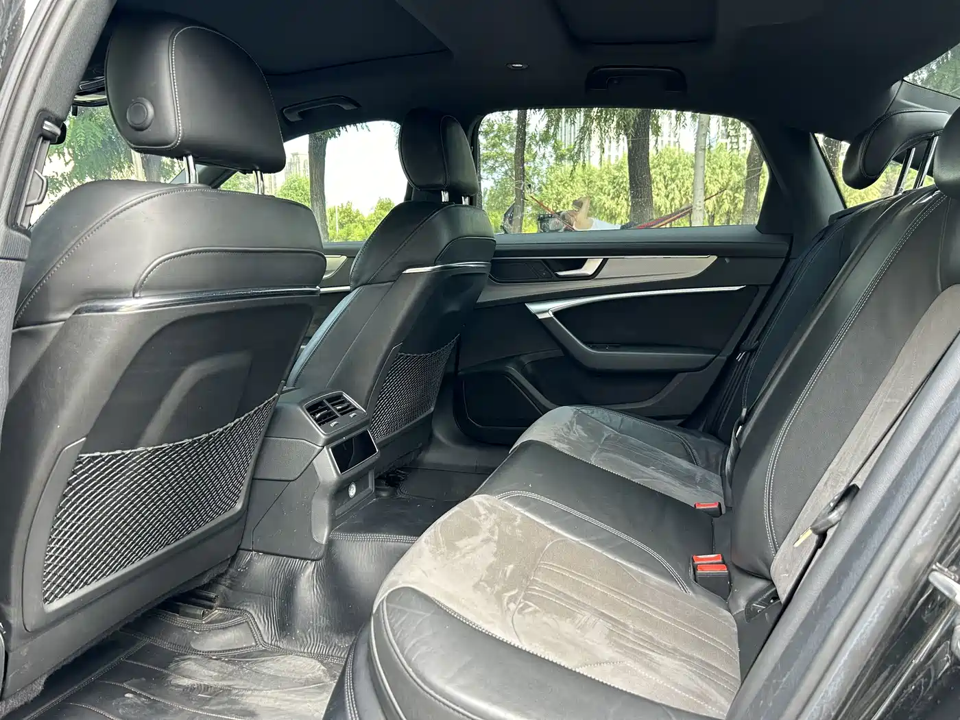 Фото 6 - Audi A6L