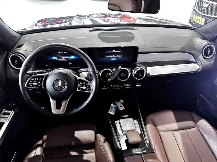 Mercedes-Benz GLB 2023 Facelift GLB 200 Dynamic фото 10