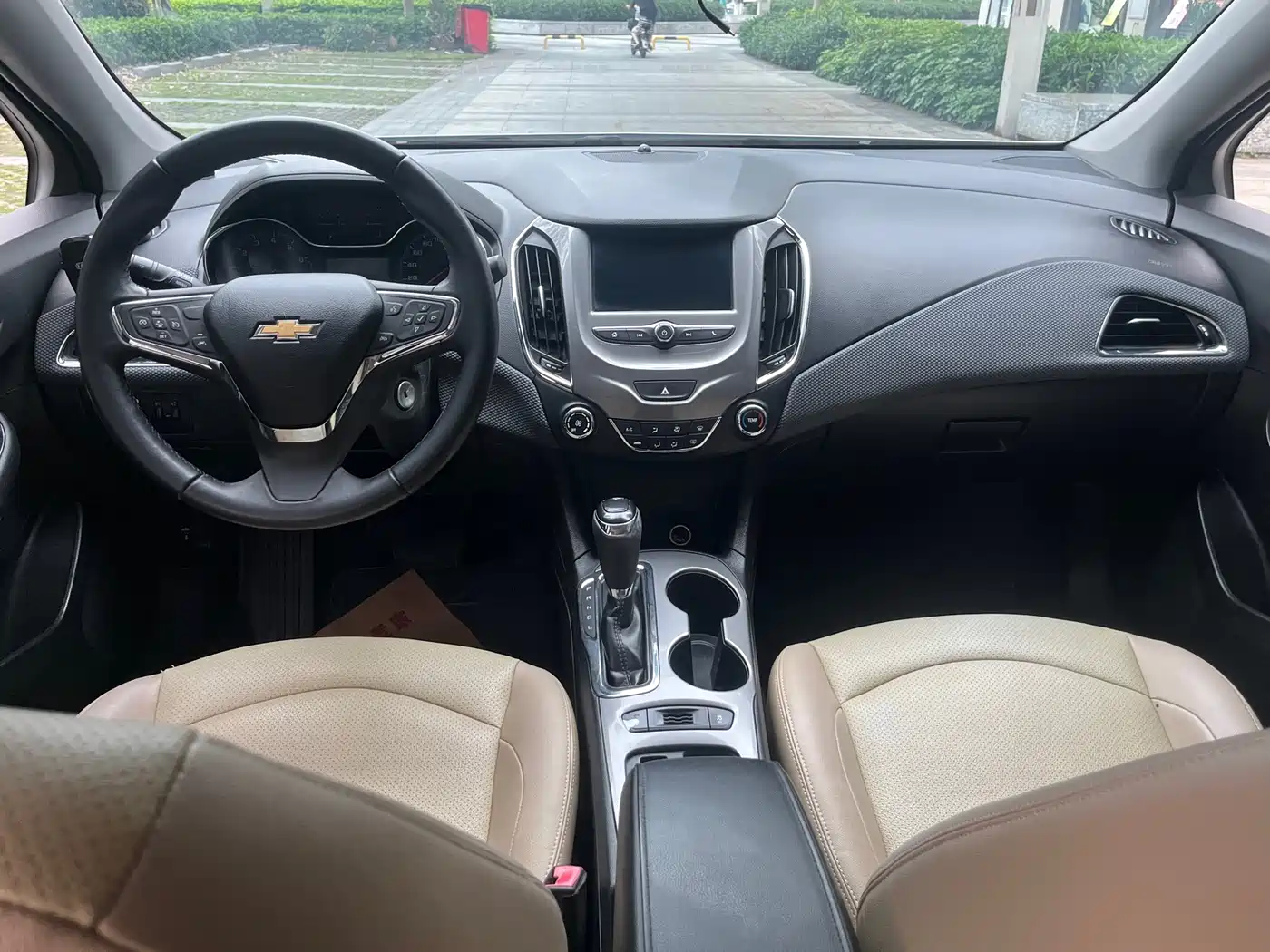 Chevrolet Cruze 2018 320 Automatic Pioneer Sunroof Edition фото 9