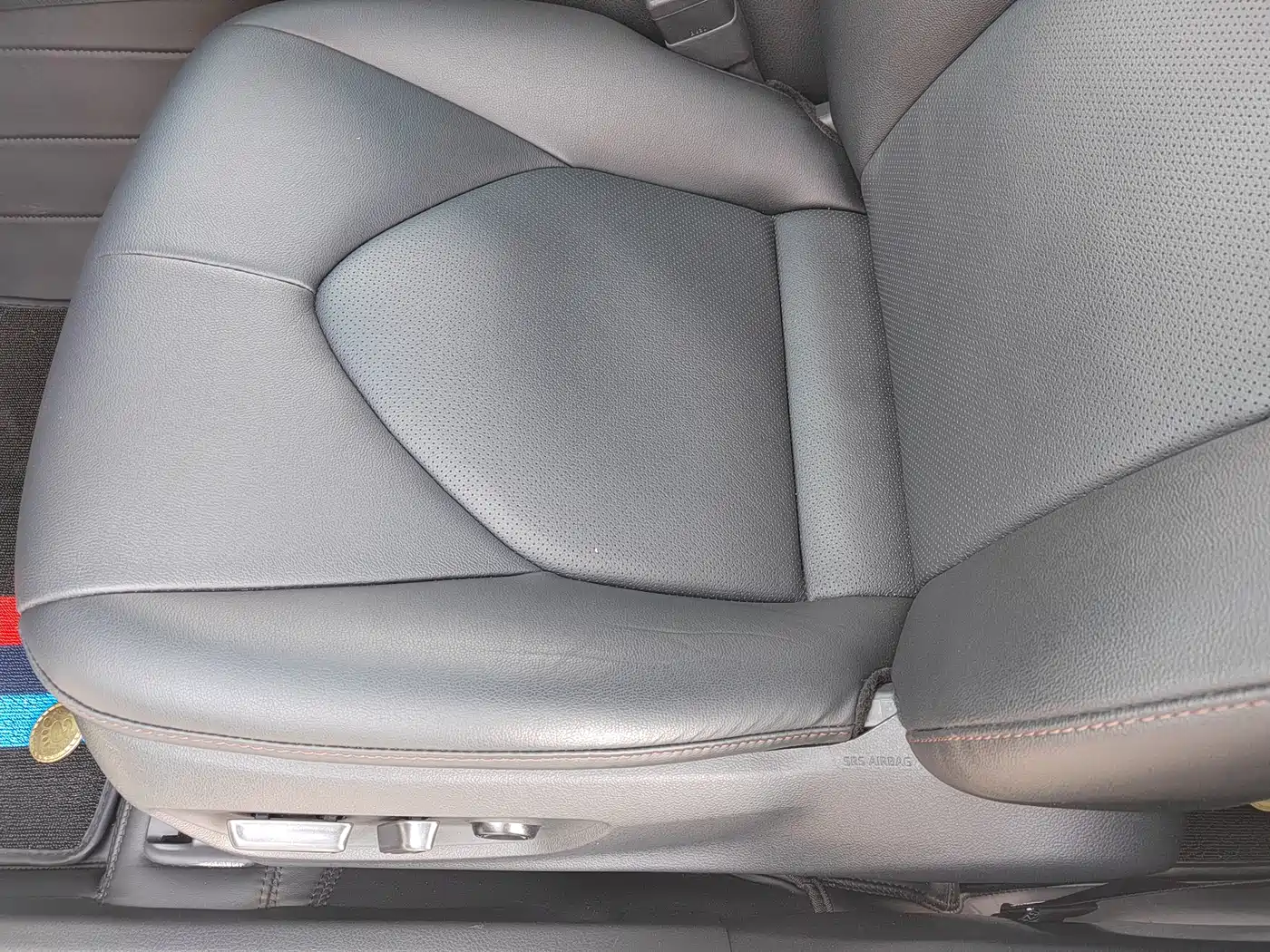 Toyota Camry 2023 2.5G Luxury Edition фото 13