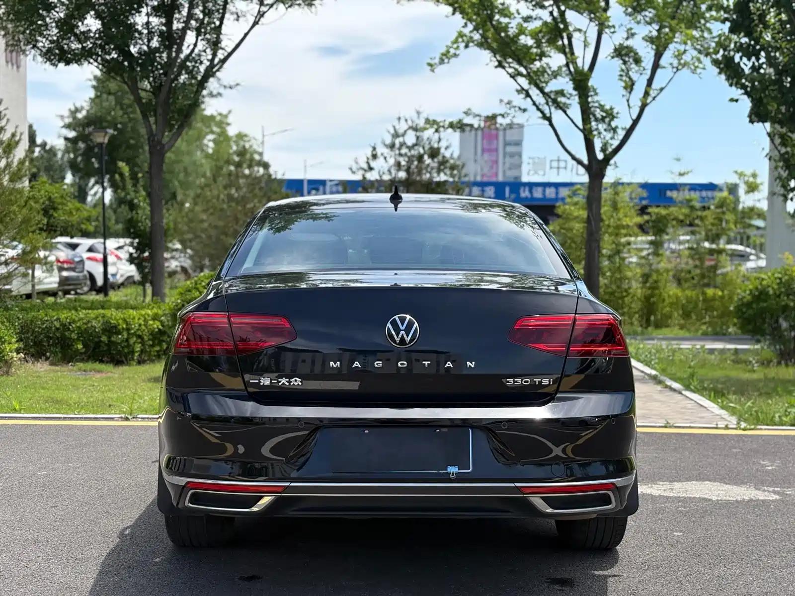 Фото 5 - Volkswagen Magotan