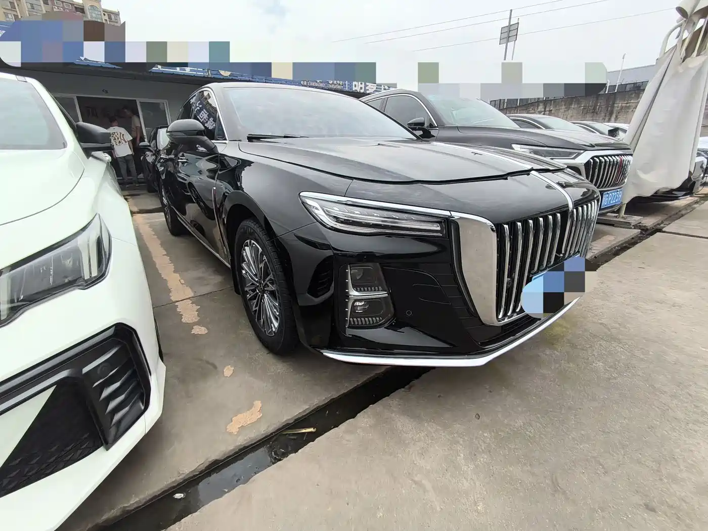 Hongqi H5 2023 1.5T DCT Smart Connect Joy Edition фото 3