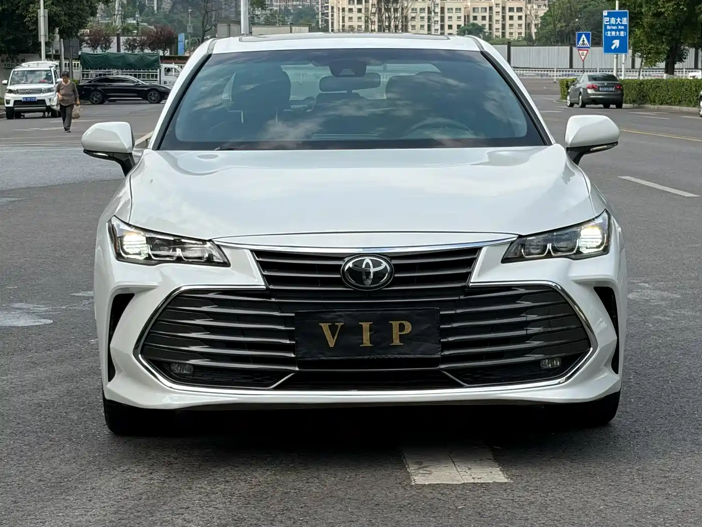 Toyota Avalon 2019 2.0L Progressive Edition (China VI) фото 2