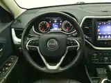 Photo 11 - Jeep Cherokee