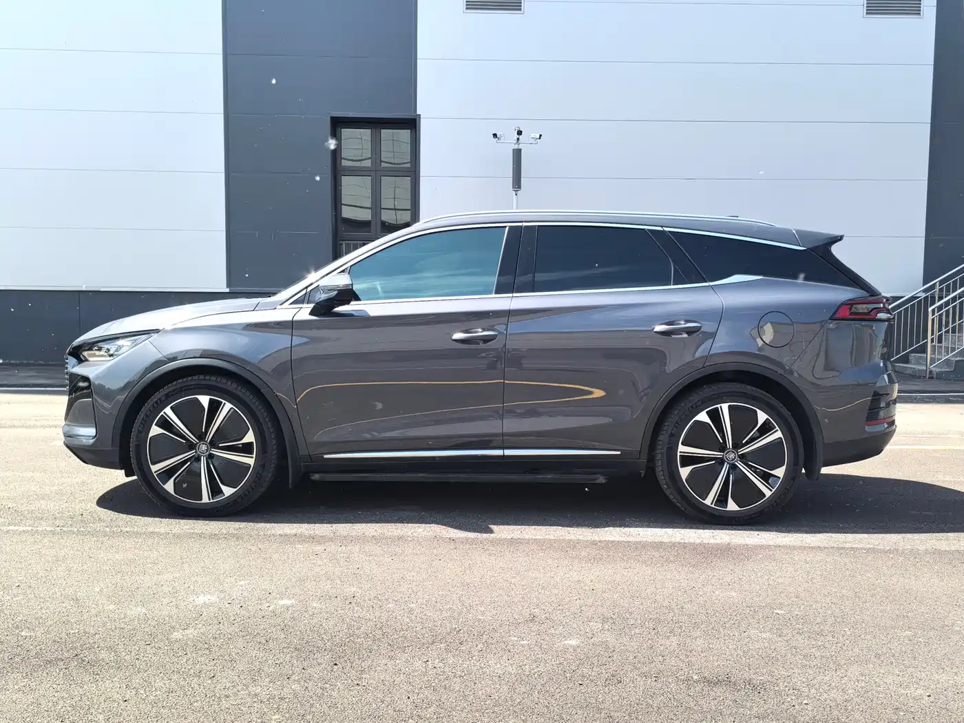 BYD Tang New Energy 2022 DM-p 215KM AWD Flagship фото 5