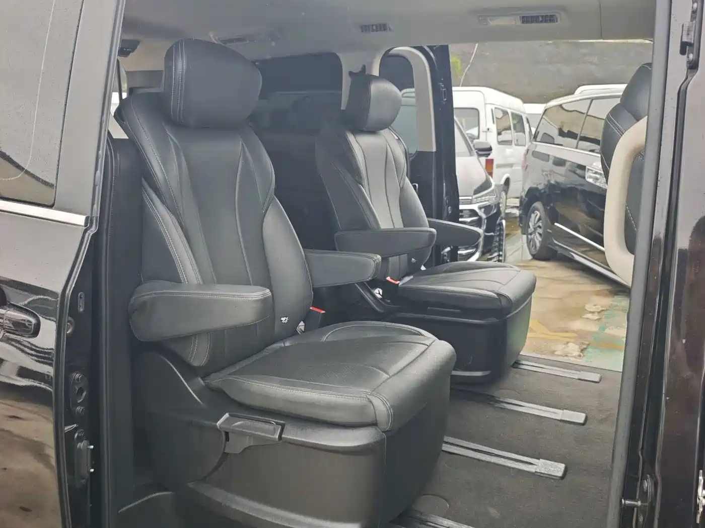 SAIC Maxus Maxus G20 2024 2023 ES 2.0T Diesel Manual Value Touring Edition