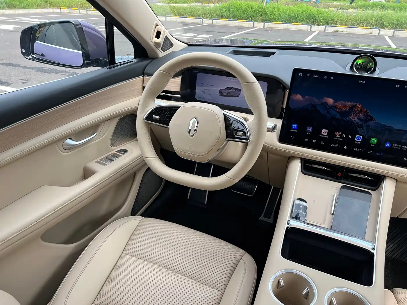 AITO Wenjie AITO M5 2025 Extended Range Ultra AWD фото 10