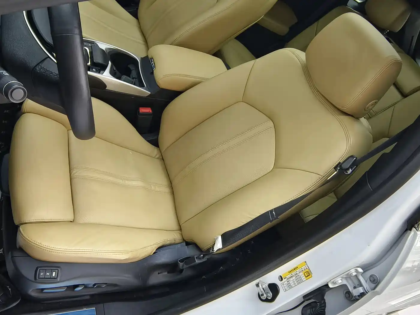 Cadillac SRX 2014 3.0L Flagship Model фото 22