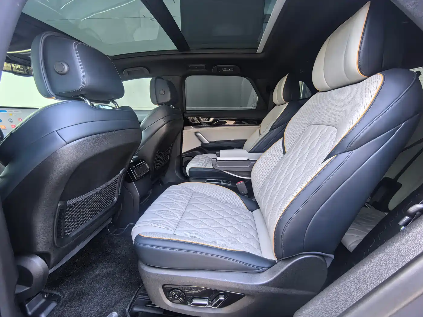 BYD Tang New Energy 2022 DM-p 215KM AWD Flagship фото 10