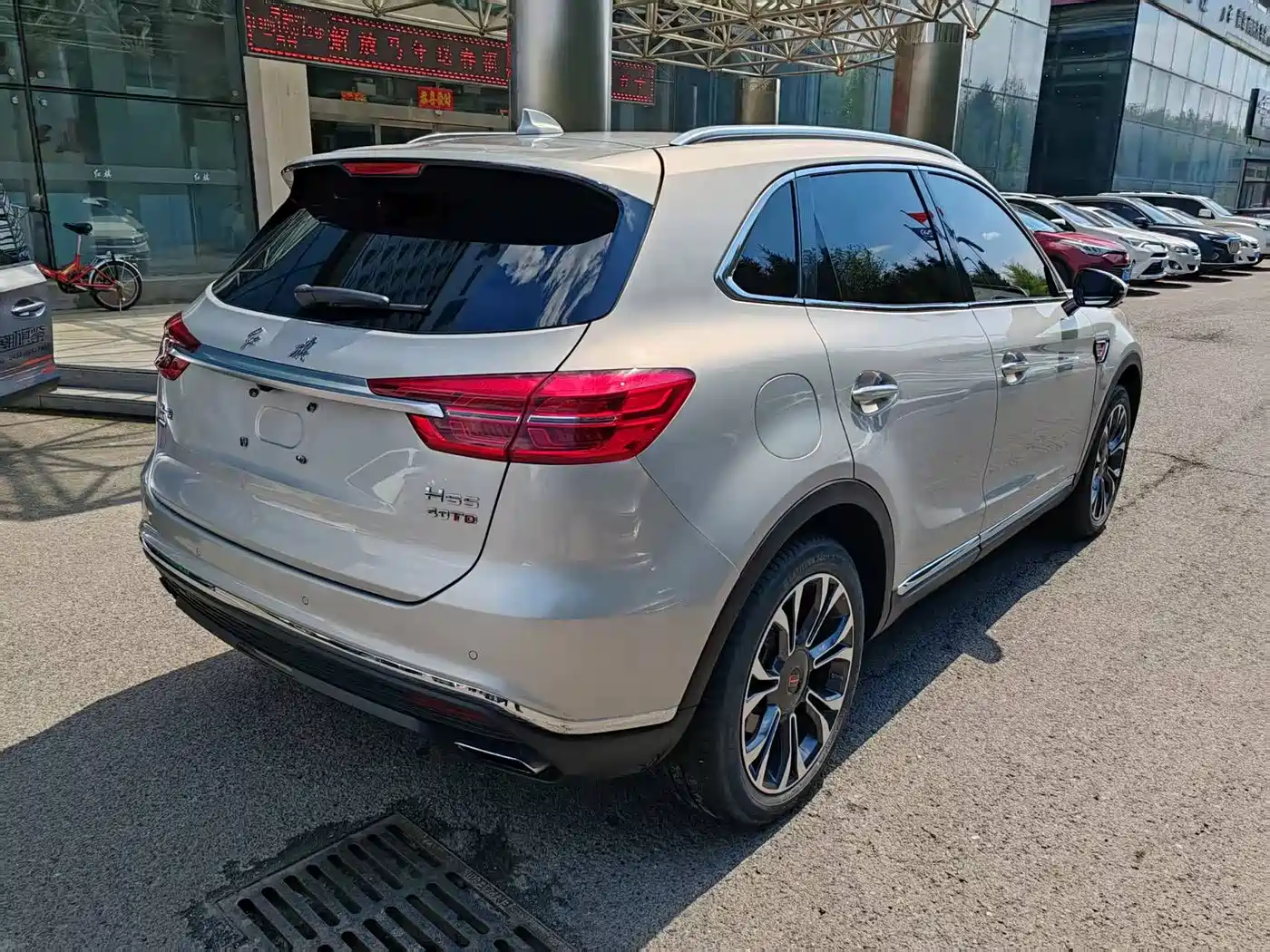 Hongqi HS5 2019 2.0T Smart Connect Enjoy 4WD Edition фото 9