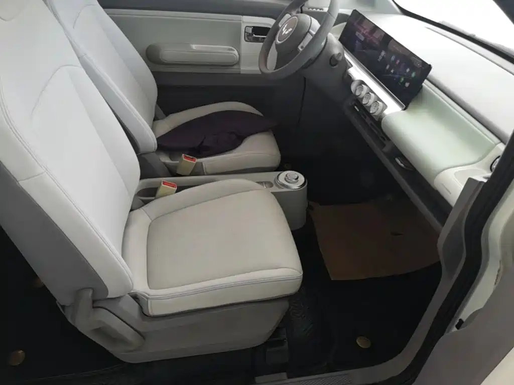 Wuling Motors Wuling Air ev 2023 2023 4-Seat Advanced Edition