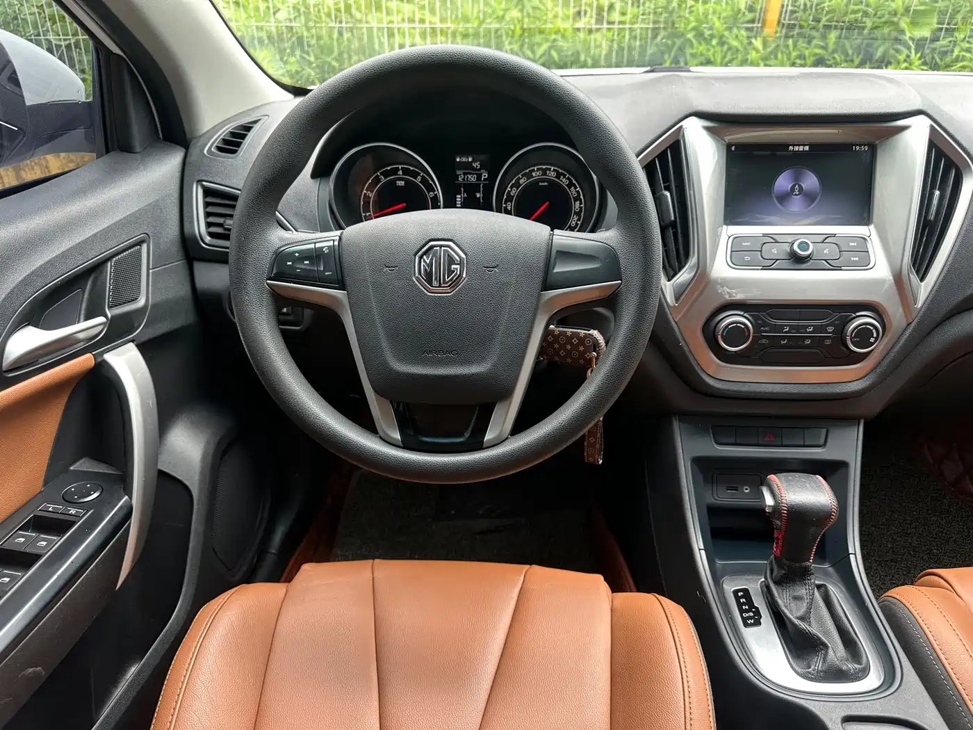 MG GT 2017 2016 Model 1.5L Automatic Premium Luxury Edition