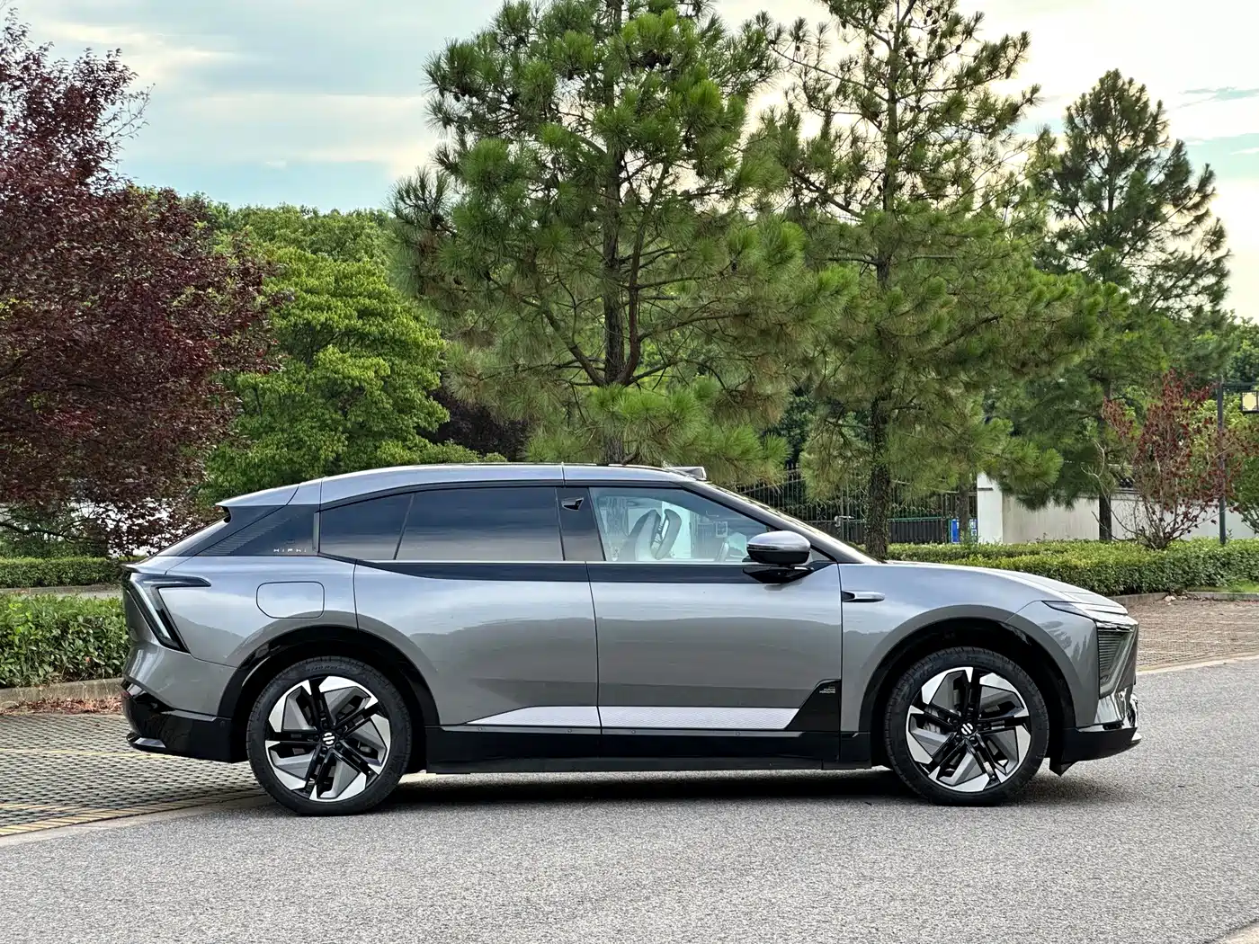 HiPhi Y 2023 2023 560km Elite Edition