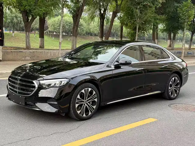  Mercedes-Benz Mercedes-Benz E-Class New Energy 2024 E 350 e L Plug-in Hybrid Sedan