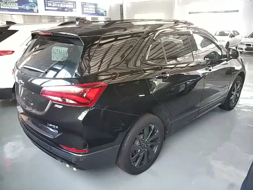 Фото 7 - Chevrolet Equinox
