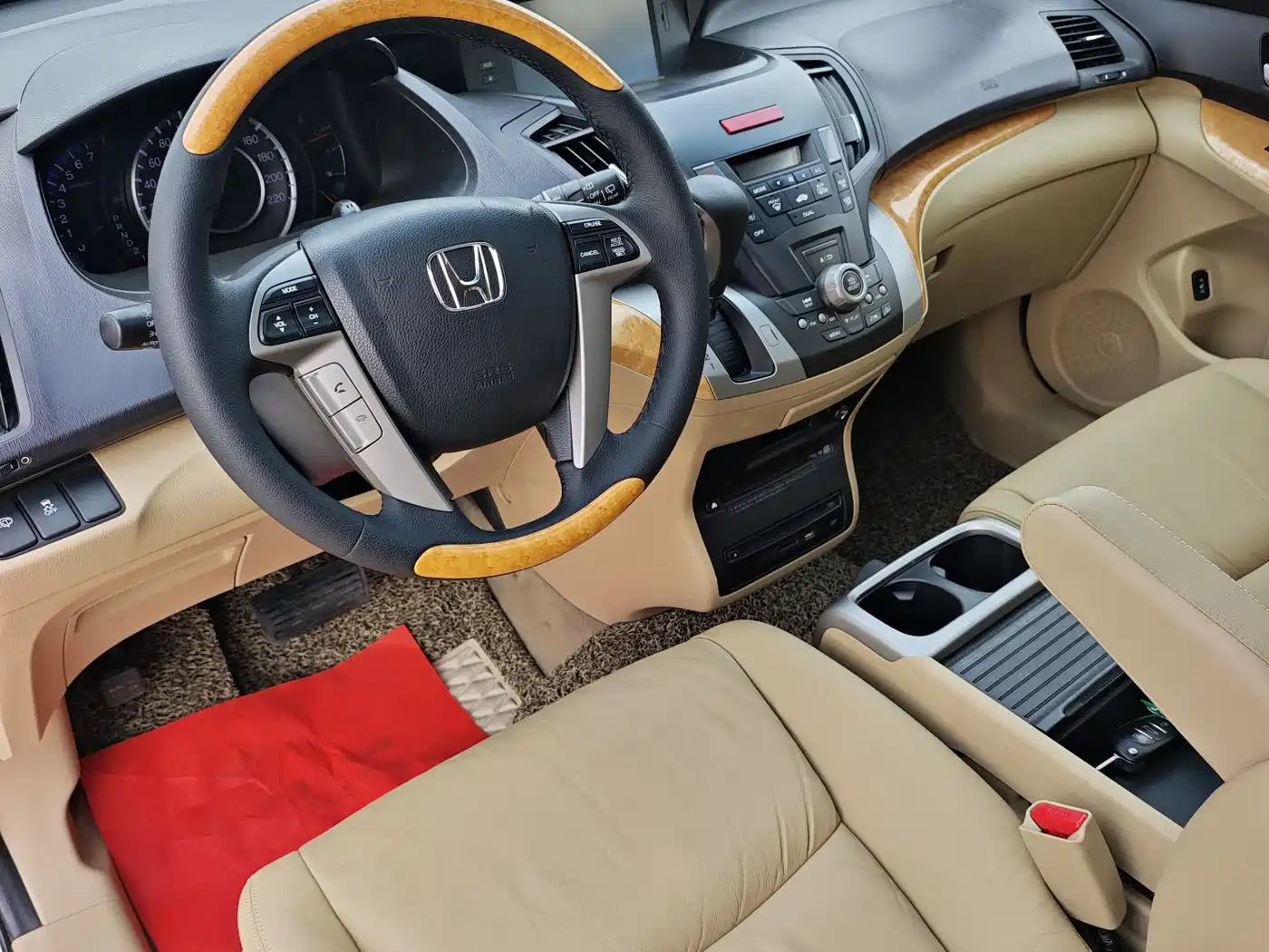Photo 13 - Honda Odyssey