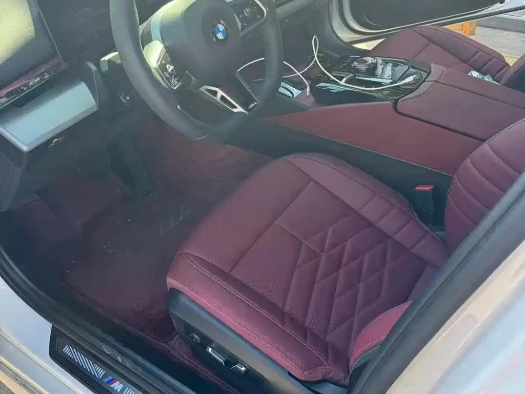 Photo 6 - BMW 5 Series
