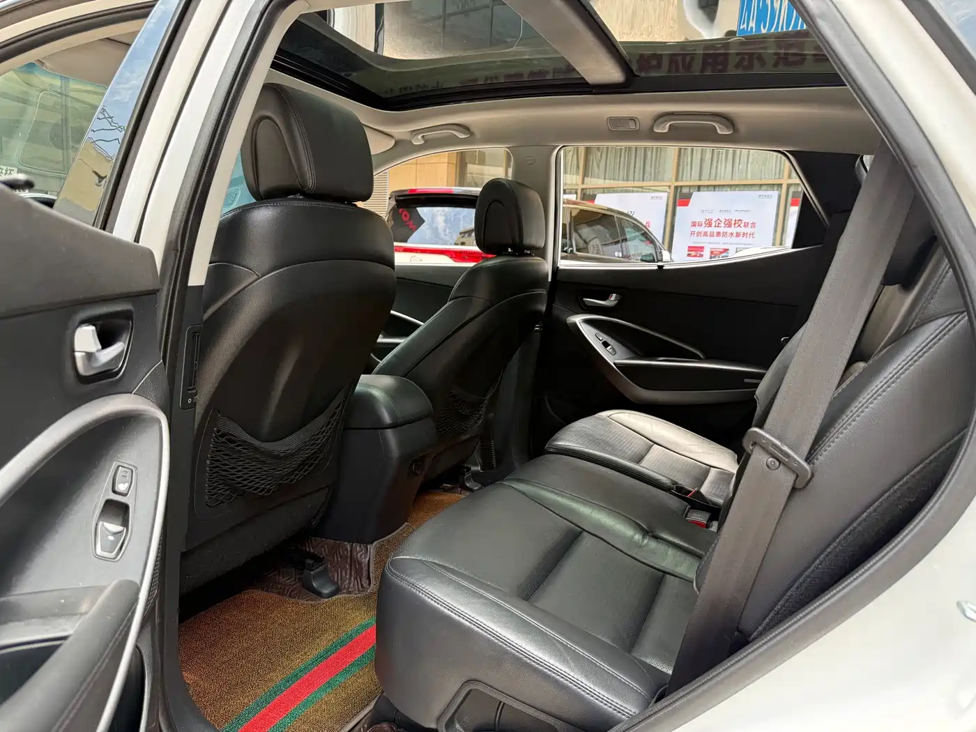 Hyundai Santa Fe 2013 Model 2.4L Automatic 4WD Smart фото 9