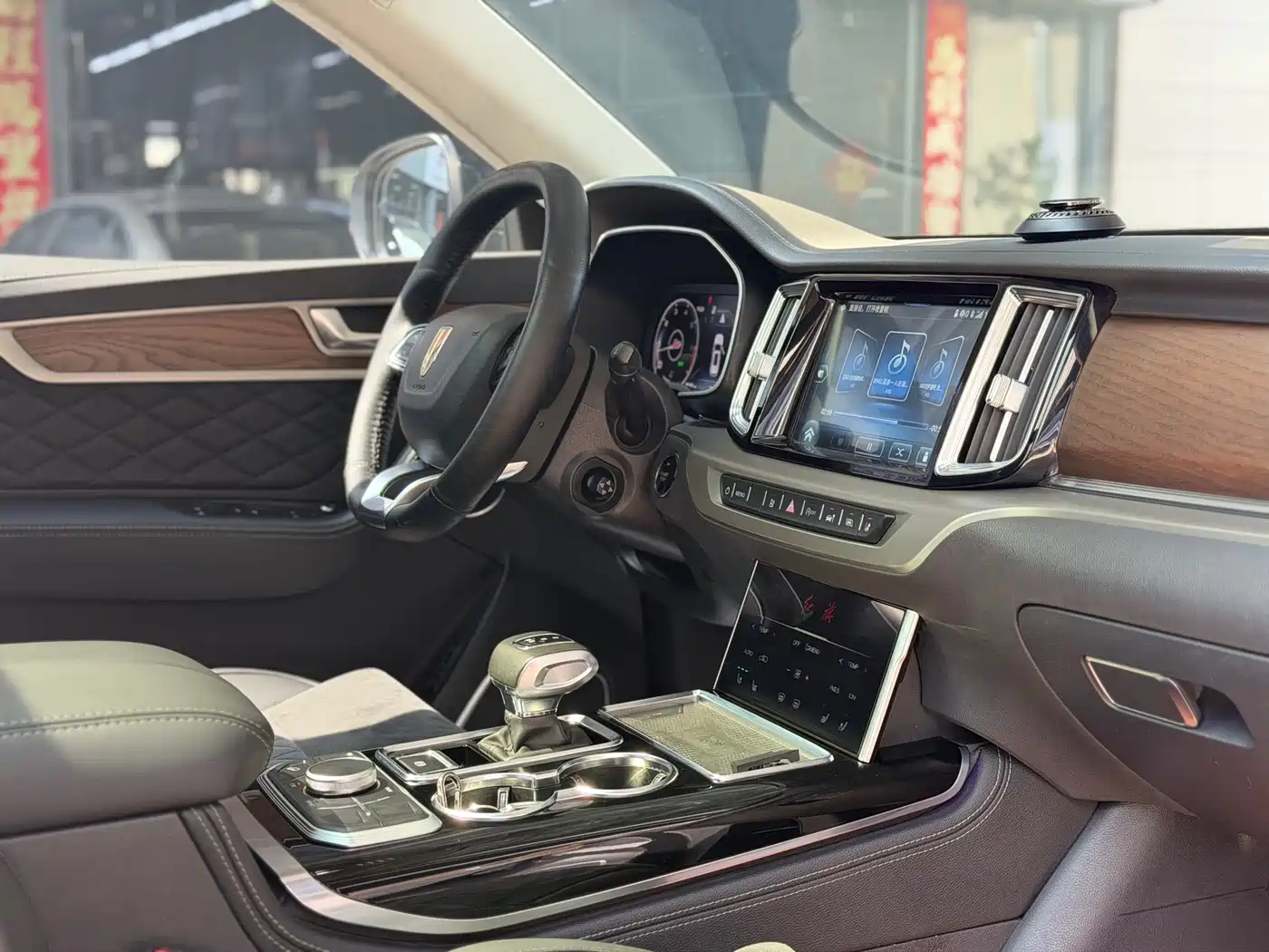 Hongqi HS7 2021 2.0T DCT FWD Smart Connect Qi Xiang Edition фото 14