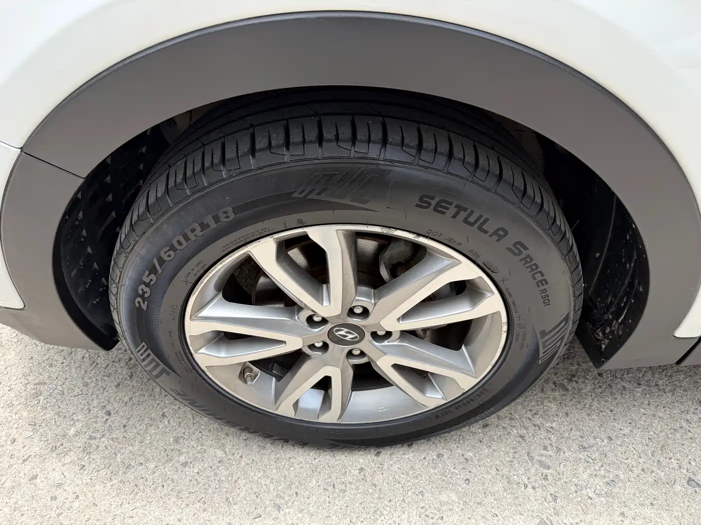 Hyundai Santa Fe 2013 Model 2.4L Automatic 4WD Smart фото 24