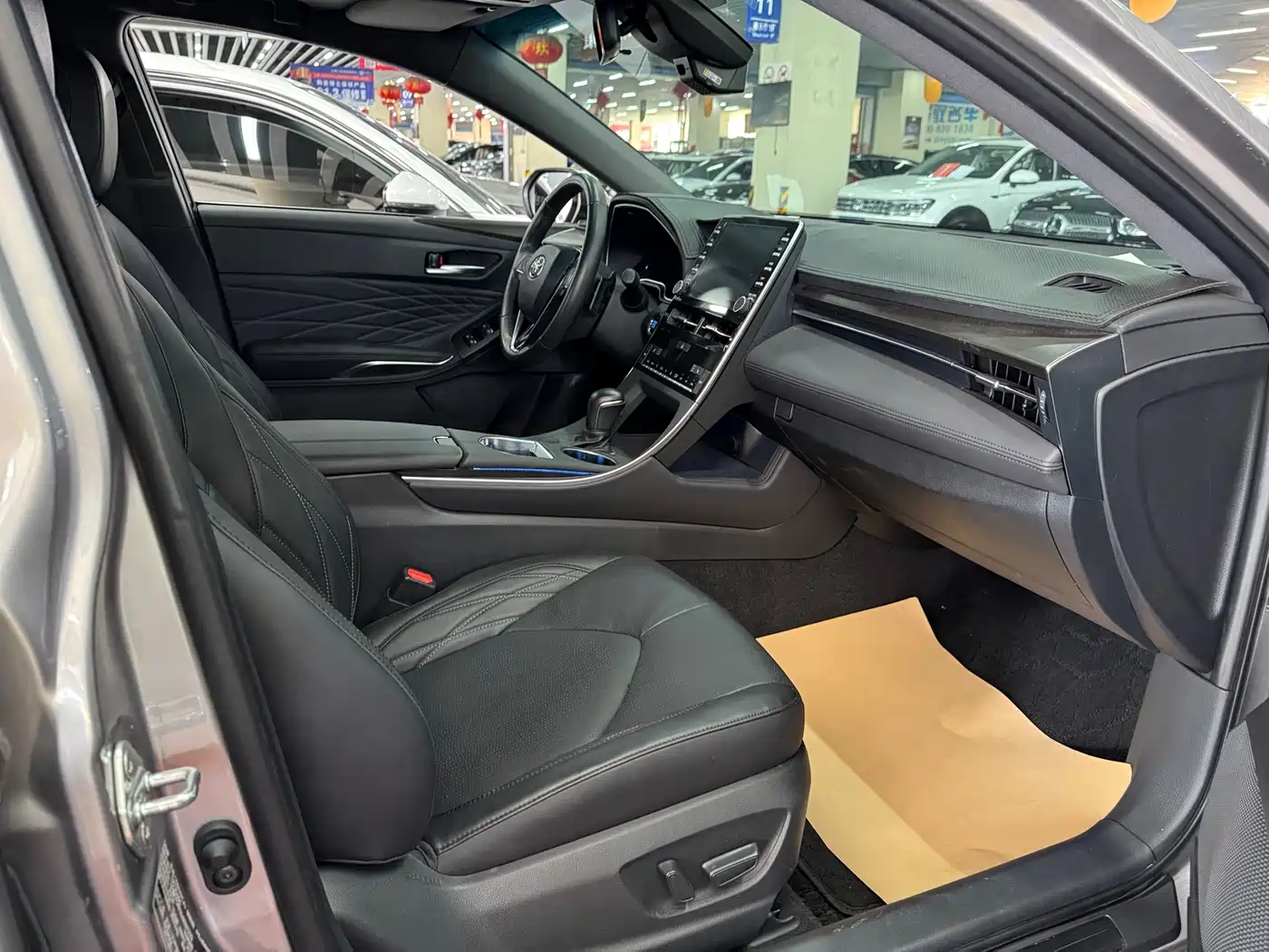 Toyota Avalon 2019 2.5L Touring Premium (China V) фото 10