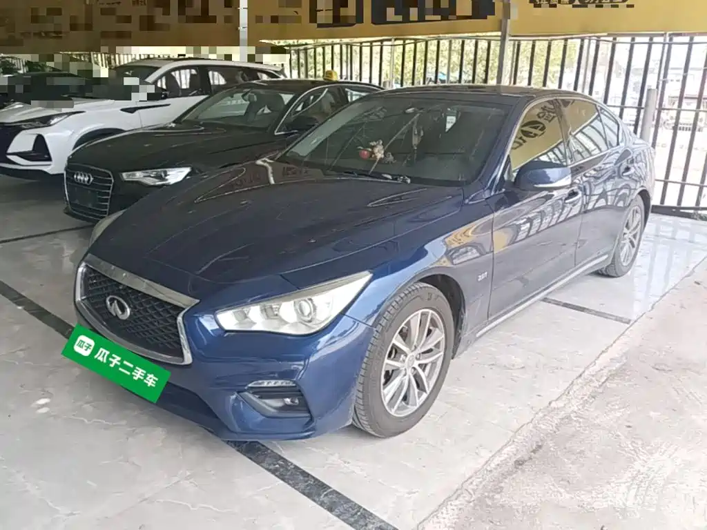 Фото 2 - Infiniti Q50L