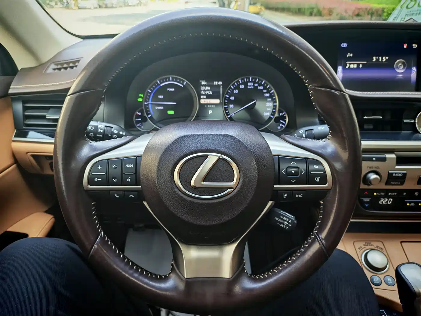 Lexus ES 2015 300h Comfort Edition фото 11