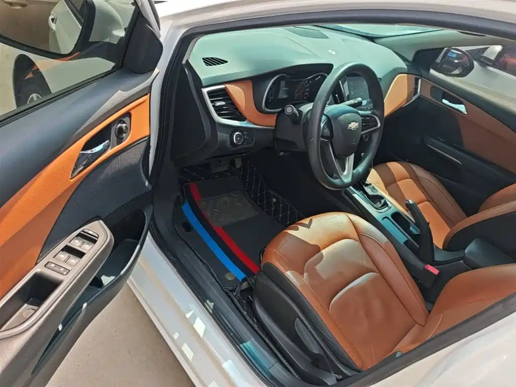 Chevrolet Cavalier 2016 Model 1.5L Automatic Delight Edition фото 16