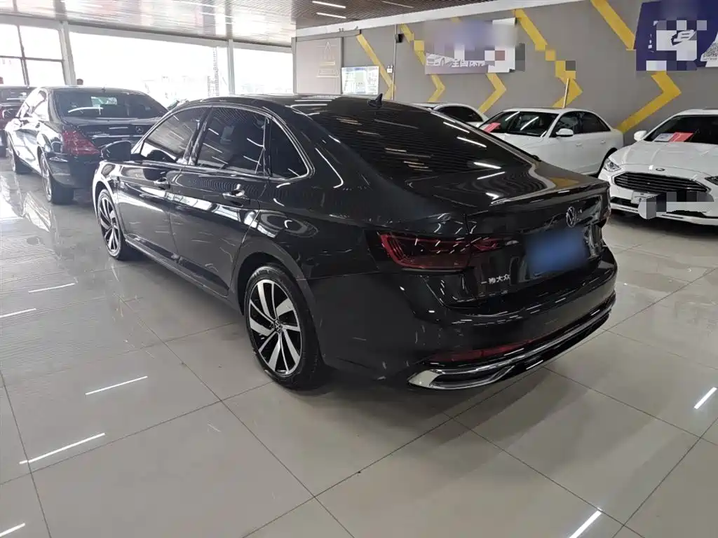 Volkswagen Sagitar 2023 300TSI DSG Surpassing Edition фото 8