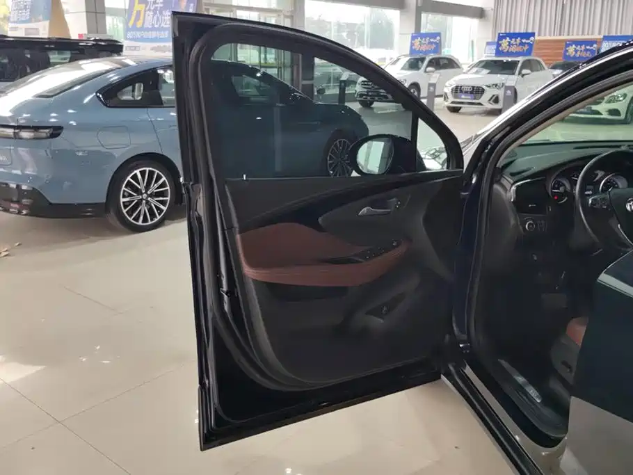 Buick Envision Plus 2021 2021 532T FWD Luxury Trim