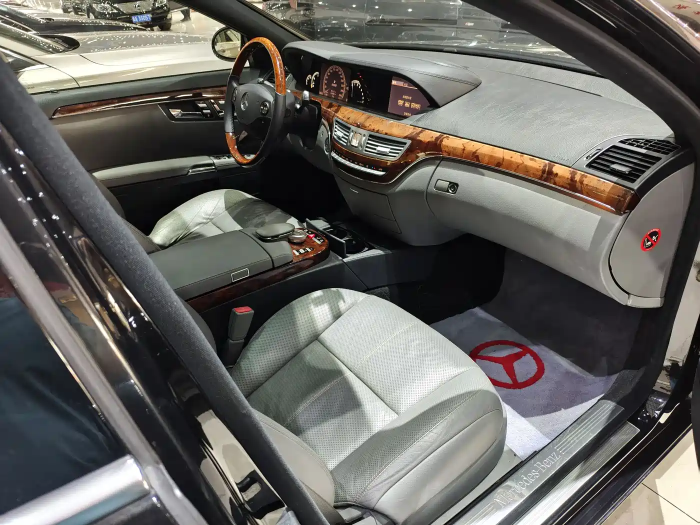 Mercedes-Benz S-Class 2008 S 500 L фото 12