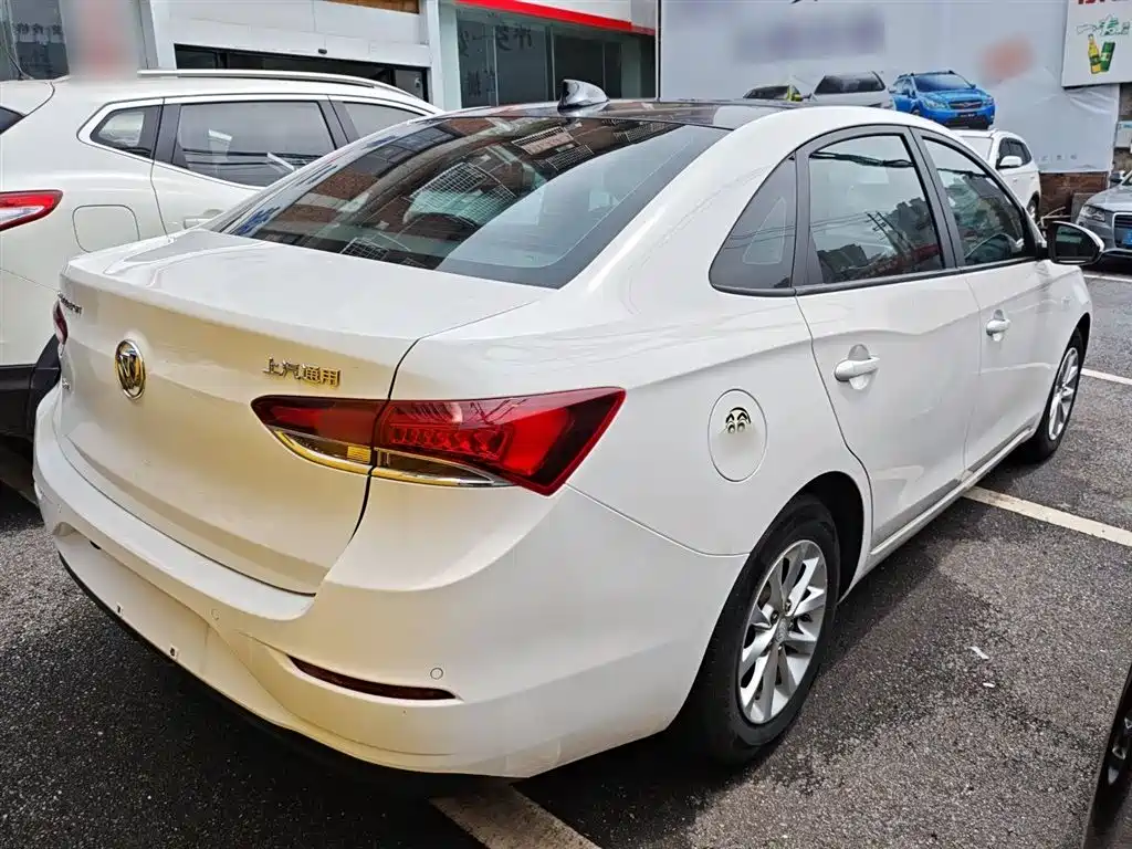 Buick Excelle 2019 15T DCT Progressive Type China VI фото 7