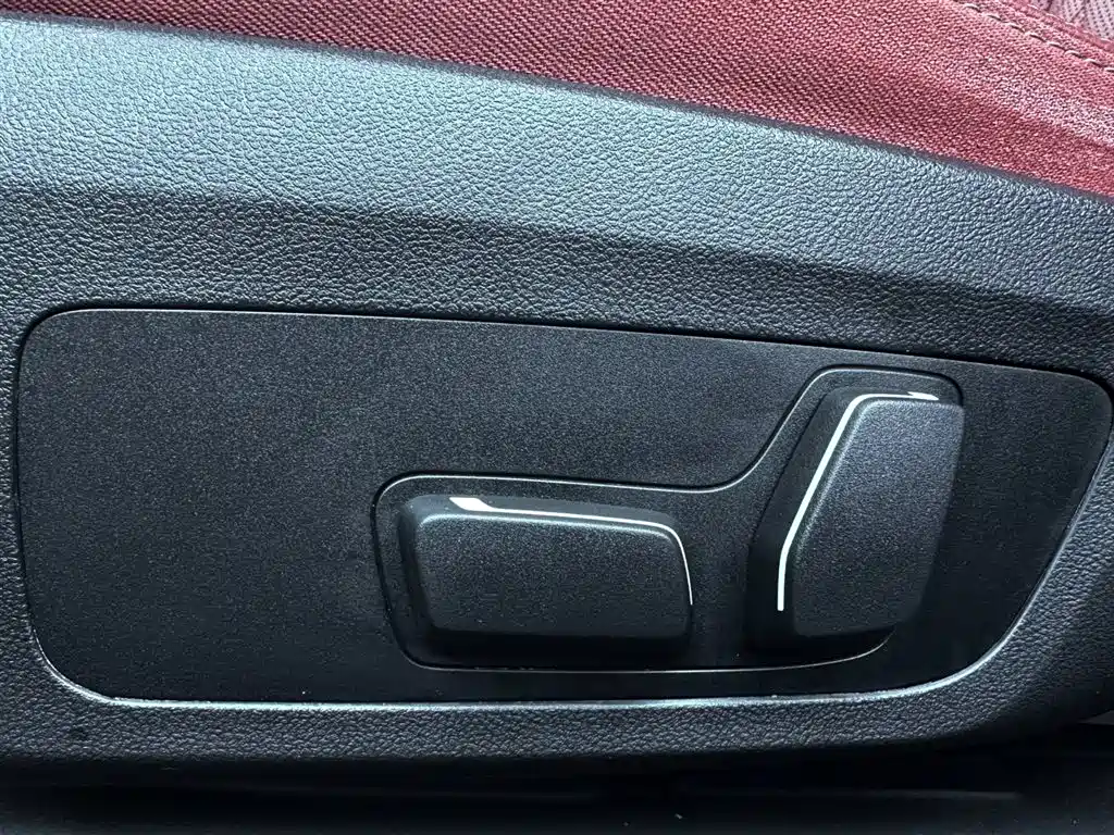 BMW 3 Series 2023 320Li M Sport Package фото 13