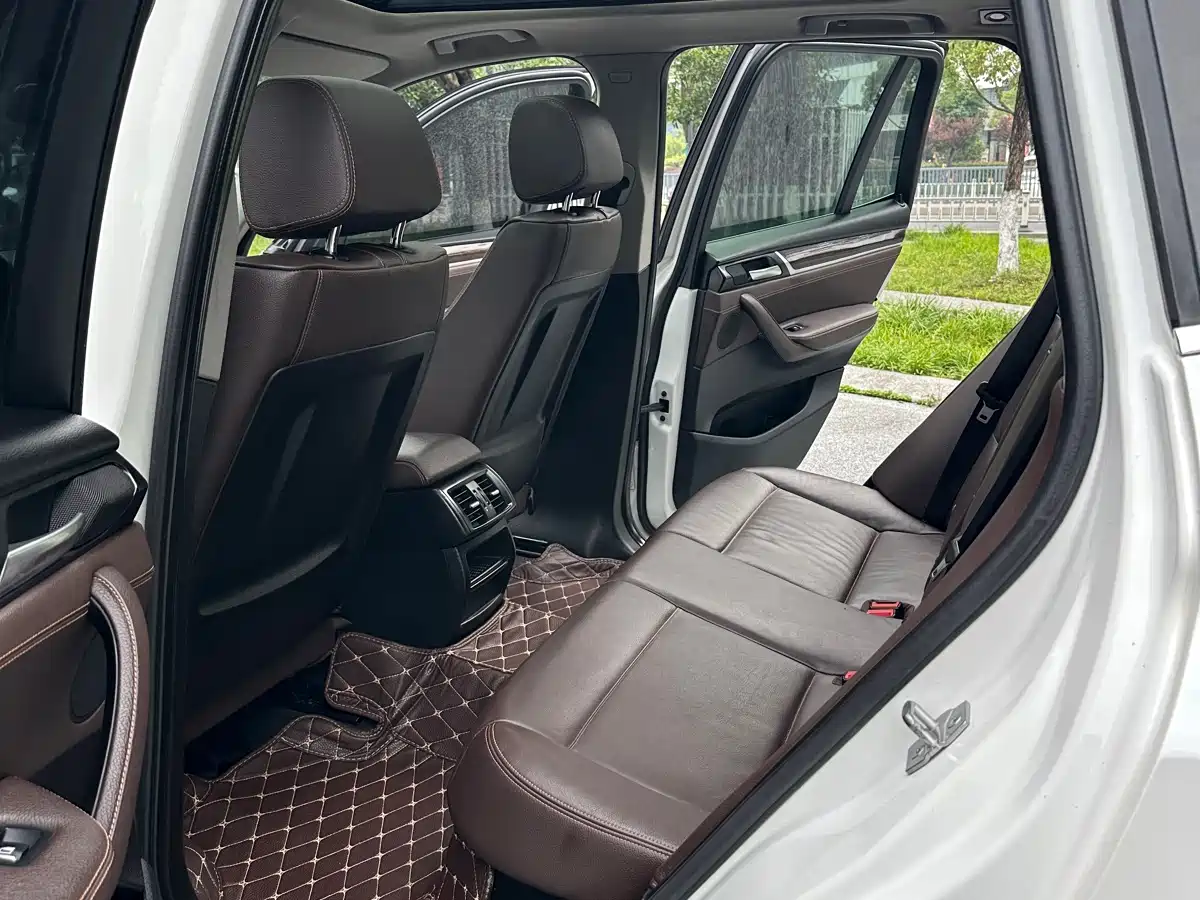 BMW X3 (Import) 2014 xDrive20i X Design Package фото 10