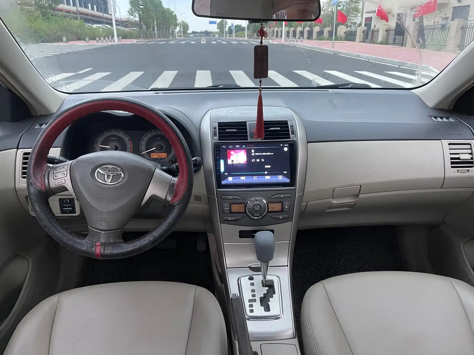 Фото 6 - Toyota Corolla