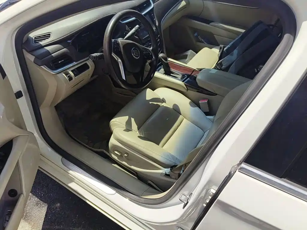 Photo 8 - Cadillac XTS